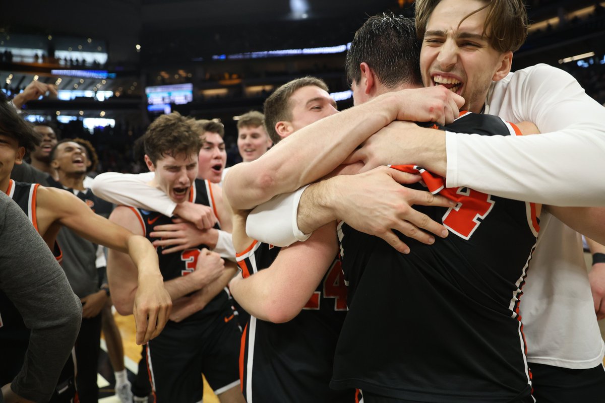 MFinalFour's tweet photo. How ‘bout them Tigers?! 🐯

(2) Arizona’s #MFinalFour dreams are dashed after (15) @PrincetonMBB's stunning upset of the Wildcats.

#MarchMadness https://t.co/2qLZngBW9K