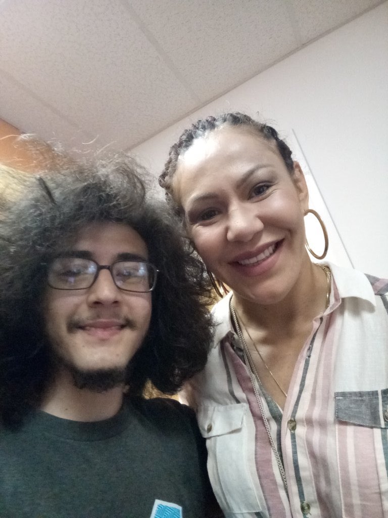 juliofunkytown's tweet photo. That one time I got @criscyborg to do a meet and greet. Thanks to La Gran Plaza for making it all possible. #CyborgNation https://t.co/Z1SWbFgtKC