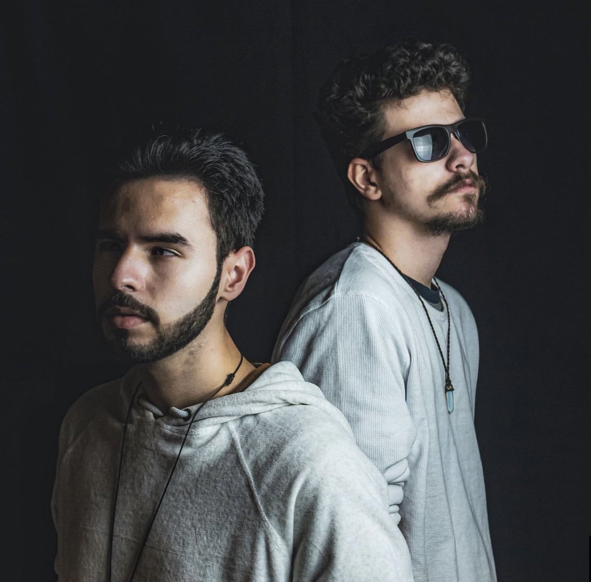 SecuritySounds's tweet photo. Continuing the revelation of the artists present on Falling Down (The Remixes), the name this time is the boys from @KRNKTMUSIC

This is another banger remix, are u ready? https://t.co/IpFS02pm3H
