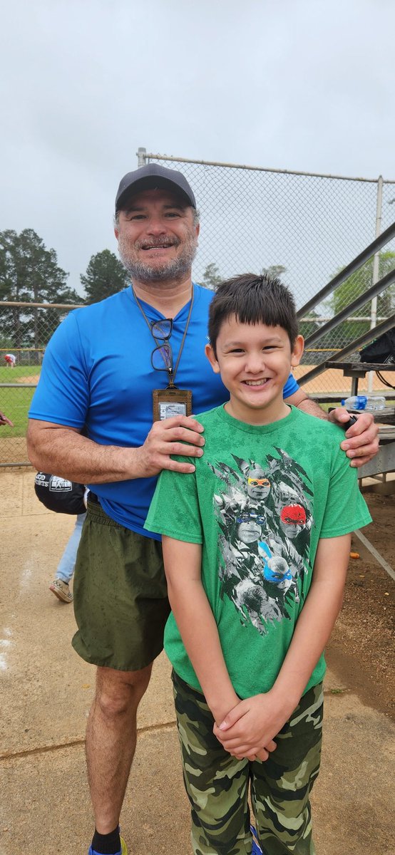 Darren Lyn tweet media