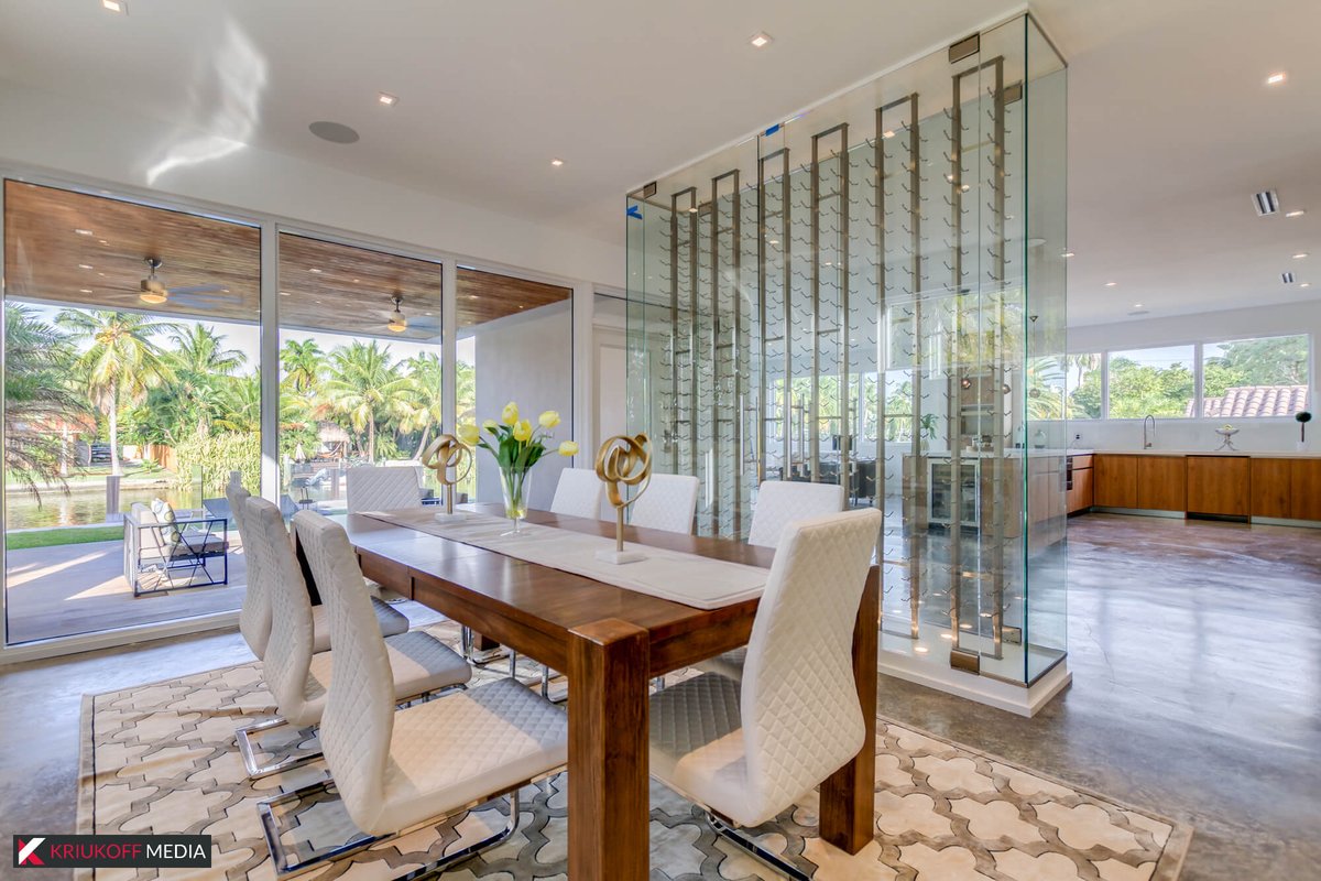 KriukoffMedia's tweet photo. This is what an $8,500,000 home looks like in one of Miami's finest neighborhoods. 🔥😎

https://t.co/LWUlyFgGWL

867 NE 76th Street Miami, FL
#compassfl #agentsofcompass #compassflorida #compassmiami #compassrealestate #kriukoffmedia #kriukoff #dronephotography  #miamirealestate https://t.co/cemwyyv86N