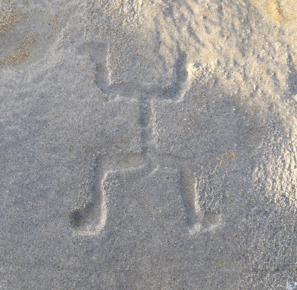 INCREDIBLE HISTORY On Twitter RT WWolfProd Petroglyphs In Hawaii incredible-history-on-twitter-rt-wwolfprod-petroglyphs-in-hawaii