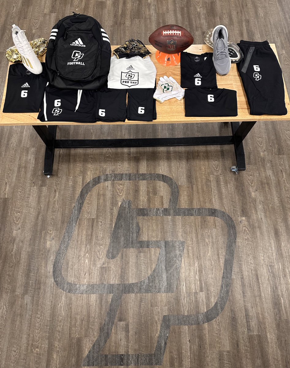 CalPolyEQ's tweet photo. Completed Pro Day Package ✔️ @NBAxCC gets the chance to show out at his Pro Day 💪🏼 #RideHigh
🤙🏼🌴🌊 https://t.co/9GAHiuJ44H