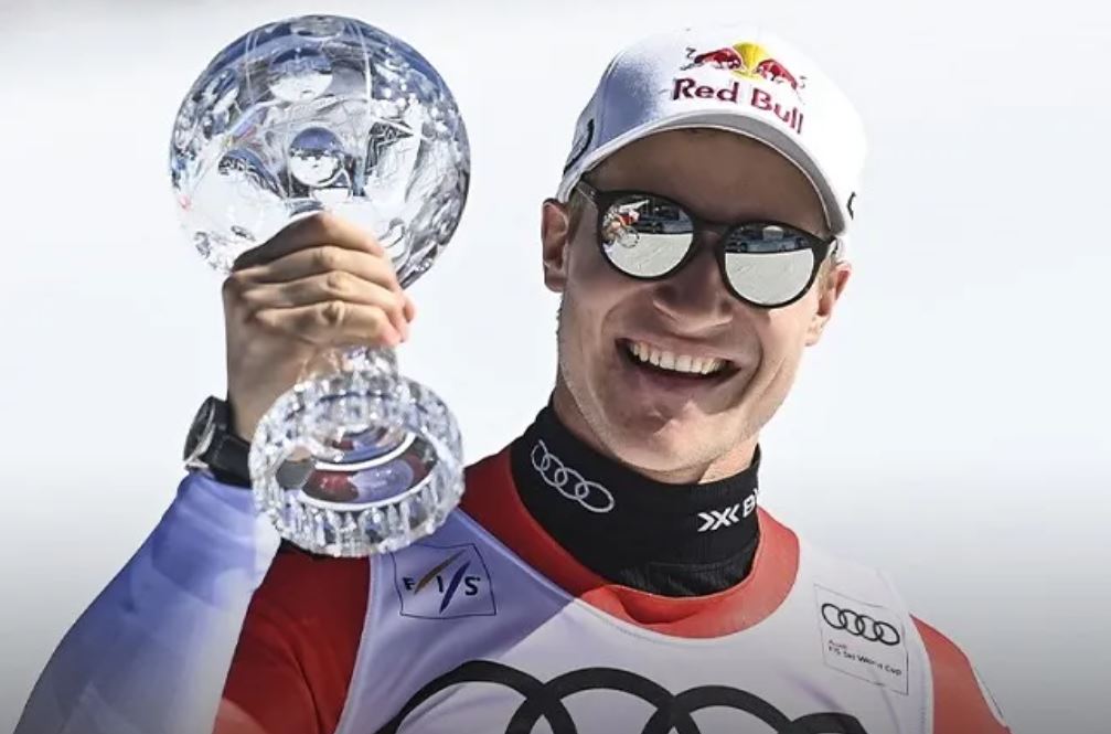 NieveAventura's tweet photo. https://t.co/xncR3vqyAm
El suizo Marco Odermatt suma su sexto super G victorioso, por delante de Marco Schwarz y Kilde, y aspira al récord masculino de 2.000 puntos en la general final, en poder de Hermann Maier desde hace 23 años
#ski #esqui #nieve #grandvalira #laragut #fis https://t.co/k291rYt0Uj