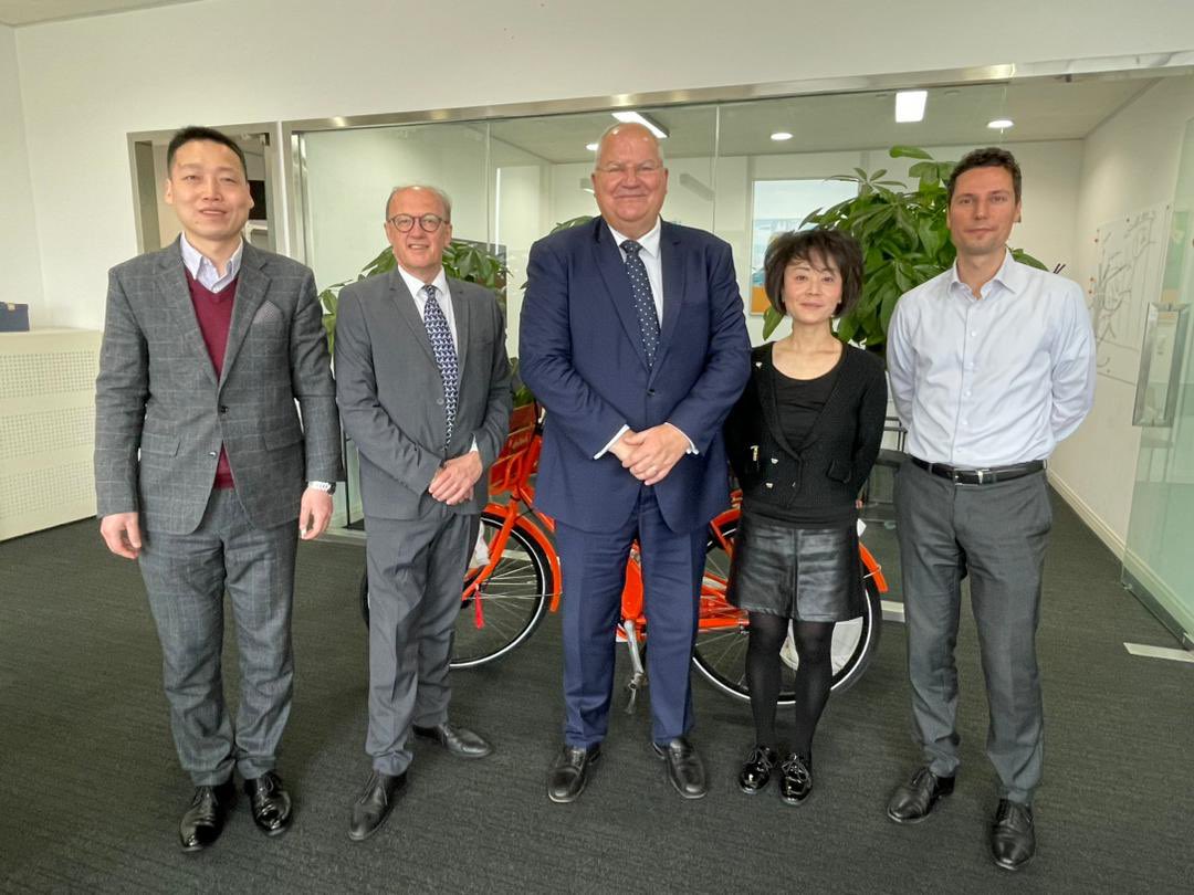 Working visit to our <a href="/nbso/">nbso</a> trade office in Chengdu; inspiring meetings with NBSO management, consuls-general &amp; businesses. Learned a lot of business opportunities in Sichuan province. <a href="/NBSOnetwerk/">NBSO netwerk</a> <a href="/NLinChina/">Embassy of the Netherlands in Beijing</a> <a href="/hbuise/">Huub Buise</a>