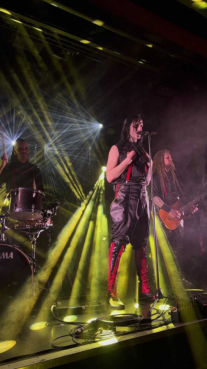 SpiritusMalum's tweet photo. @AVATARmetal @Johannes_Avatar there are no words that could describe the happiness I felt tonight. You guys absolutely SMASHED it and from the bottom of my heart, I LOVE YOU. P.S. my broken foot I got five weeks ago says hi, he’s also glad he made it to the concert. https://t.co/dUQdABxLdw