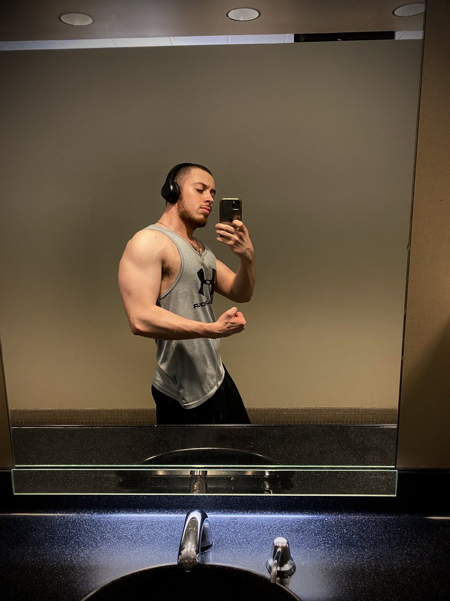 TheRealRodmahn's tweet photo. Oh hey Twitter 
It’s been a while 

Came back with a glow up surprise!
#fyp #fy #trend #gay #lgbt #LGBTQ #maacformasc #middleeastern #muscle #gym #men #dallas #texas https://t.co/LptoeSfgPV
