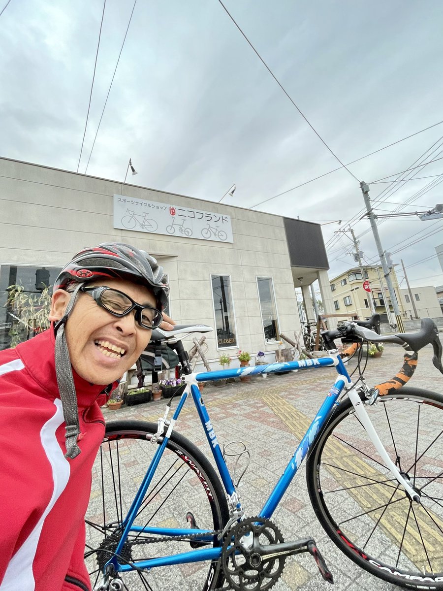 nikovland's tweet photo. 予想より早く雨が降り出したので、🚵♂️ヒルクライムを🏋️エアロバイクに変更♪
出勤前に、迷いを取り払います😆
【本日の営業時間 10〜19時】
https://t.co/yJj80IzGxa
#自転車 #ロードバイク #ヒルクライム #mbk #いまそら #雨 #予定変更 #ジム #エアロバイク #トレーニング #rain #treaning #indoor https://t.co/LXpuA4vd40