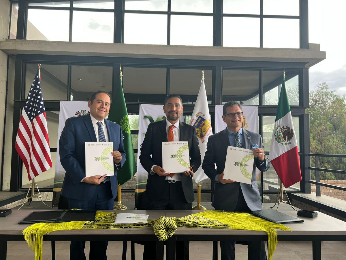 fpdcdca's tweet image. Within the framework of the XXI Nat'l Congress of Public Advocates, the Defensoría Pública del Estado de San Luis Potosí signed a Collaboration Agreement with FPD-CDCA and L.A. County Public Defender in order to carry out academic and professional exchanges between their offices.