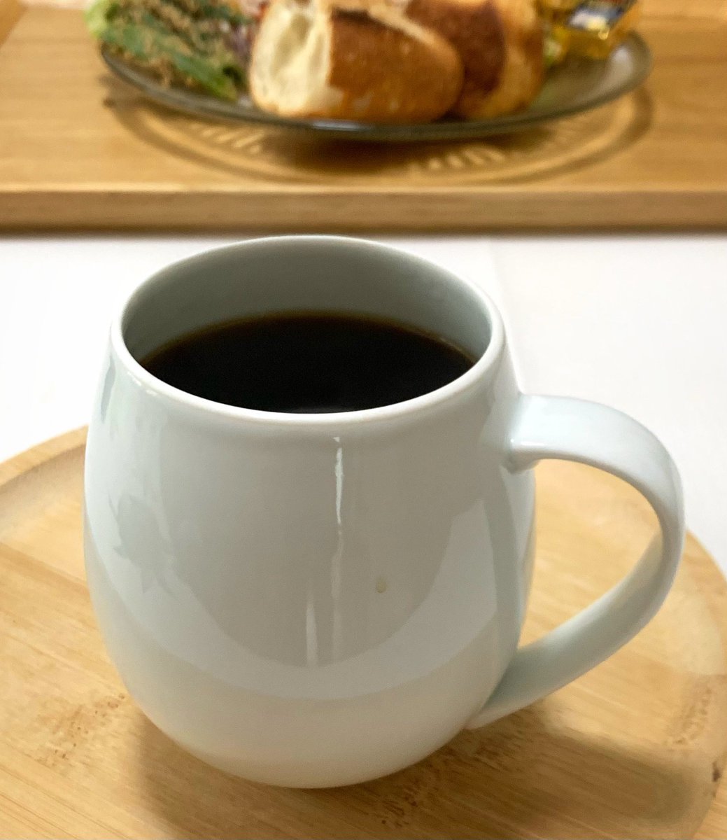Reeko3's tweet photo. 早速、有田焼アロママグでKenya Karimikui Washedを4:6メソッドで。あぁおいしい😍
#philocoffea #有田焼 #aritaware https://t.co/6ZZm09GfEc