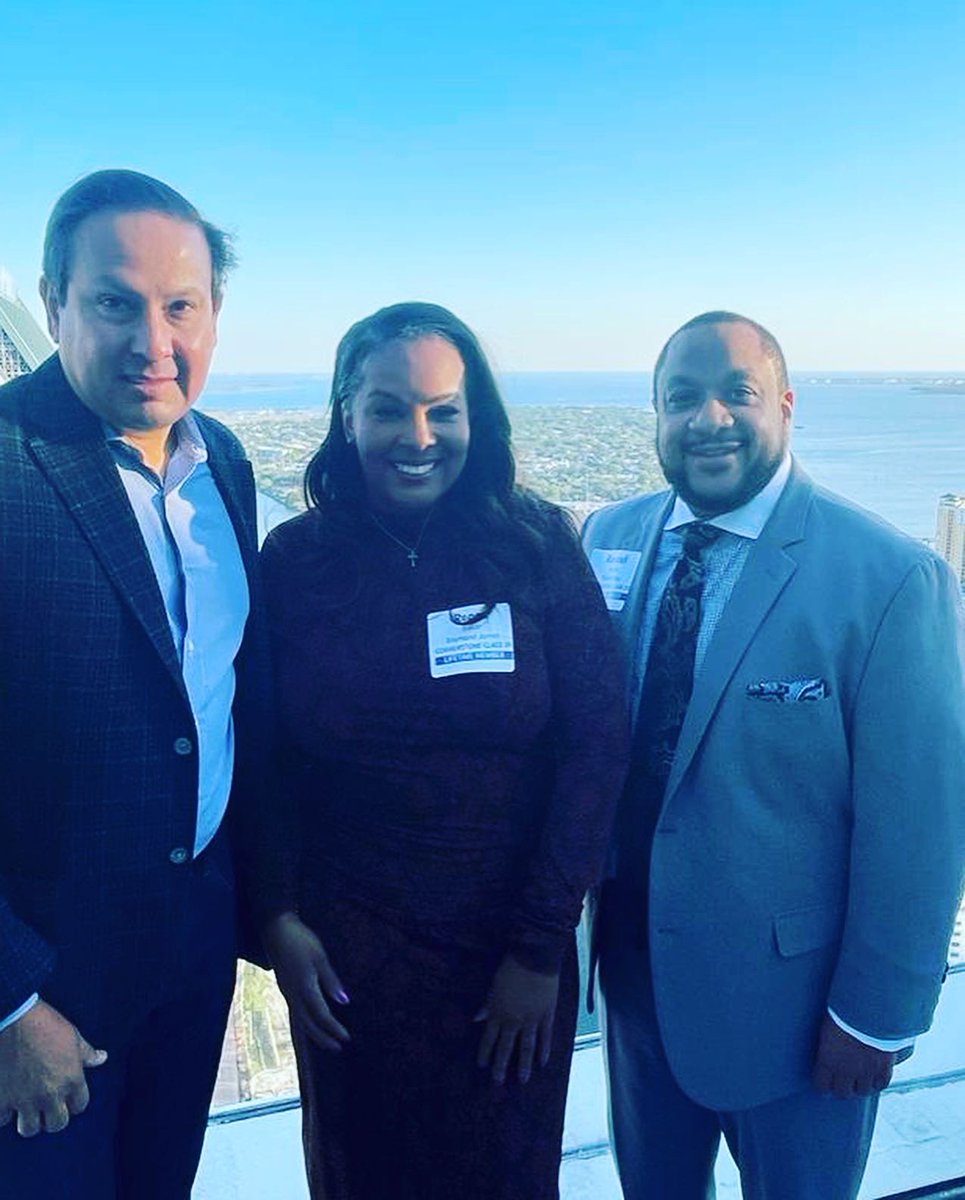 ItsReneeBaker's tweet photo. The West Central Region had a great time welcoming @LeadershipFla #CornerstoneClass40 to Tampa last night. It was wonderful to spend valuable time networking and interacting with leaders from across Florida, including a couple of my classmates from #CornerstoneClass39 . https://t.co/D39FzvItFv