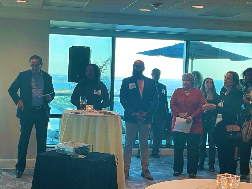 The West Central Region had a great time welcoming @LeadershipFla #CornerstoneClass40 to Tampa last night. It was wonderful to spend valuable time networking and interacting with leaders from across Florida, including a couple of my classmates from #CornerstoneClass39 .