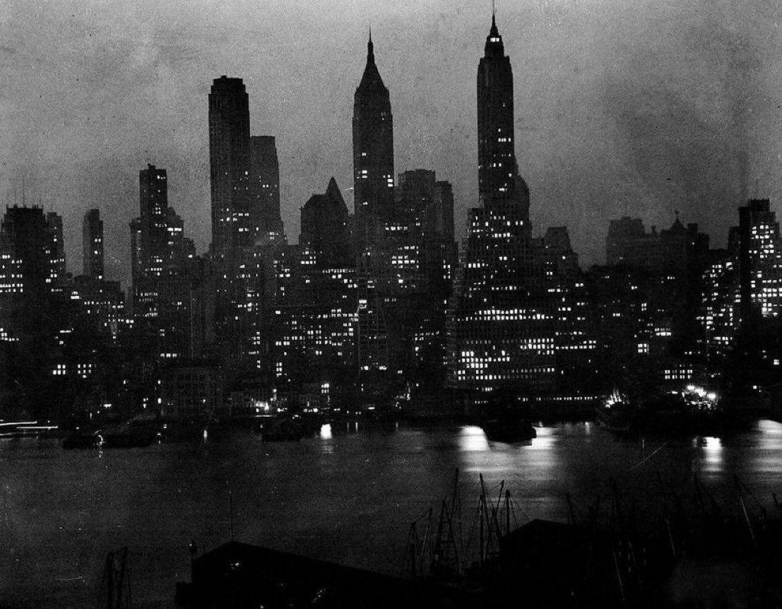 New York City during World War II dim-out, 1943: #Feininger