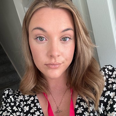 larissesmith1's tweet photo. #NewProfilePic https://t.co/CS4lOH2573