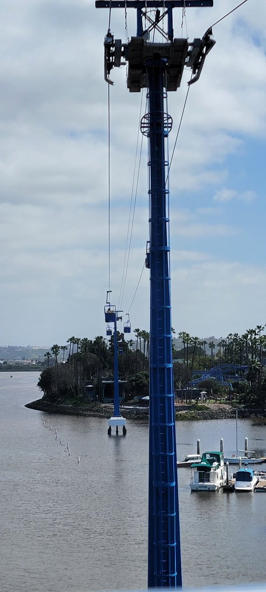 nlaschkewitsch's tweet photo. It's hard to beat the views offered by #BaysideSkyride at @SeaWorld #SanDiego! #VonRoll https://t.co/Iu7BhZTQ8E