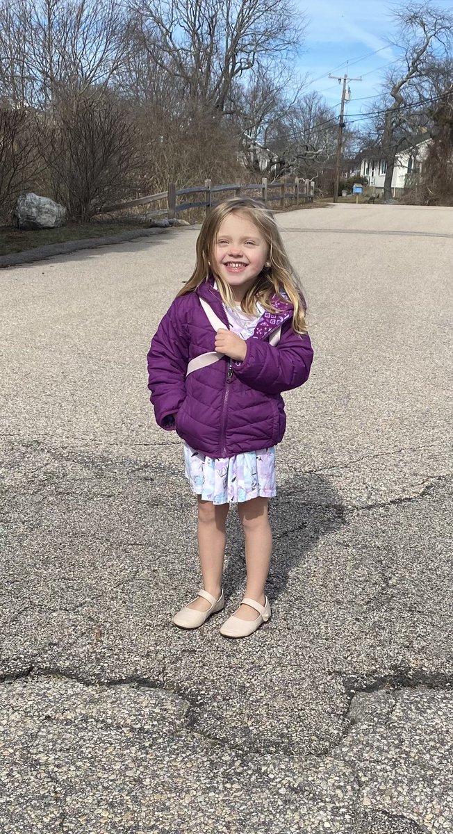 howat_doinn's tweet photo. @wpri12 @ABC6 @NBC10 @wpri_feed 

3 year old from Narragansett chooses both upsets in her bracket 
#NCAA #MarchMadness #Furman #Princeton https://t.co/dHwQ4iSRSv