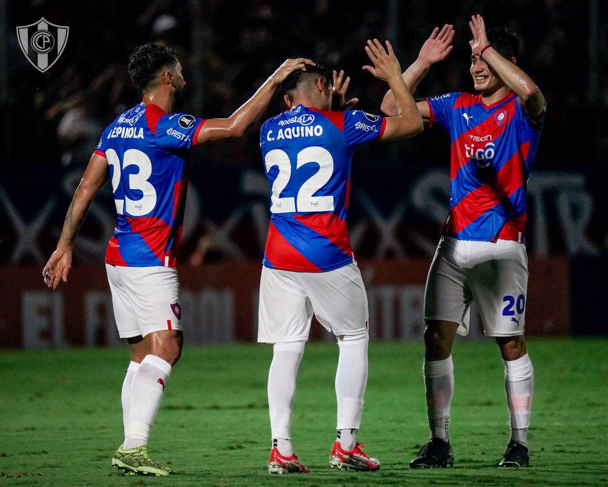 CCP1912oficial's tweet photo. ¡Final del Partido!

¡GANÓ EL CICLÓN! 🌪️

Cerro Porteño 2-1 Fortaleza

🏆  CONMEBOL #Libertadores | Fase 3

#JuegaElMásPopular 🔵🔴 https://t.co/LNQvaiWp1t