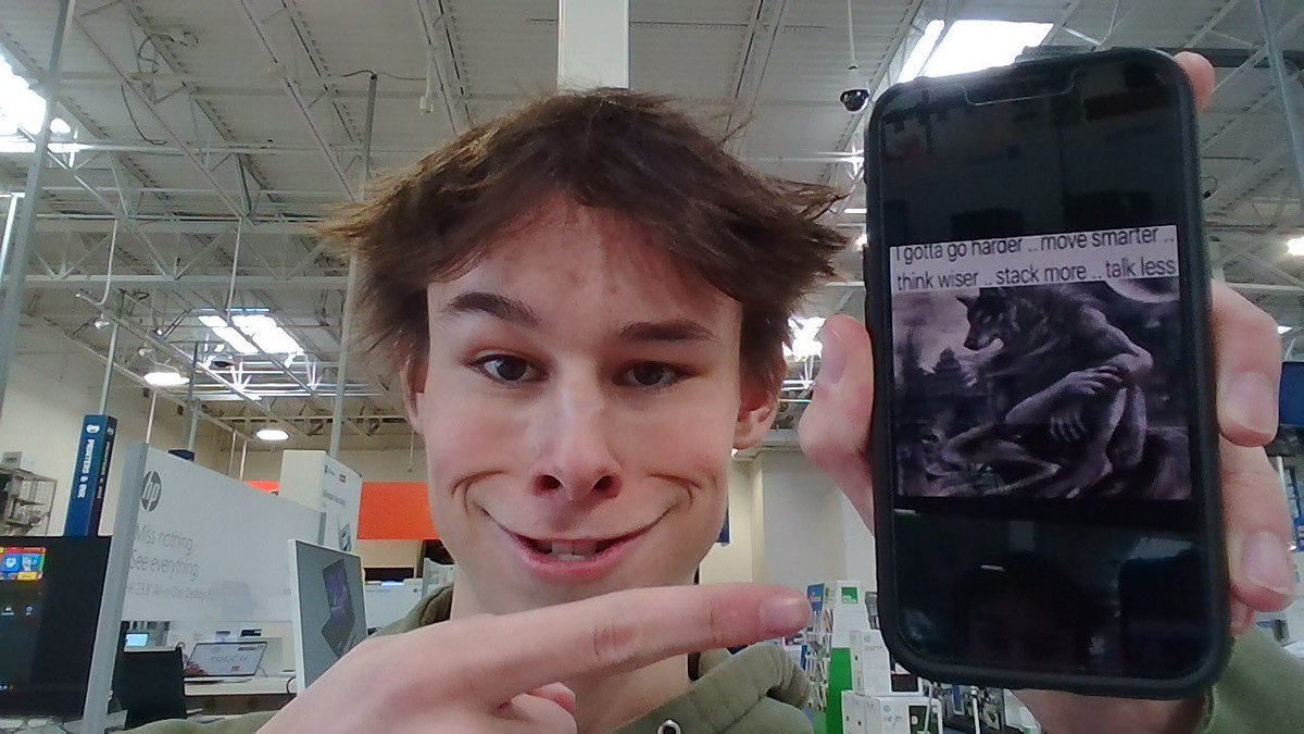 koabux's tweet photo. Best Buy demo computer https://t.co/HJe4kh6gCM