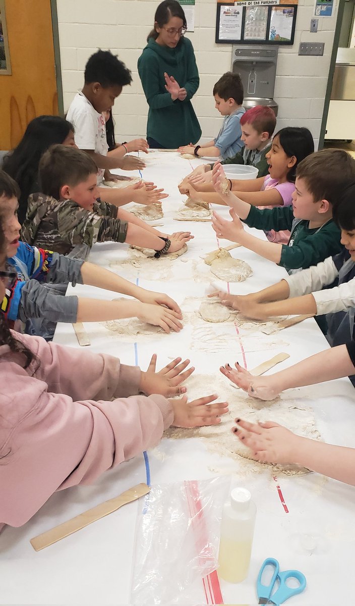 Cooley 3rd Grade tweet media