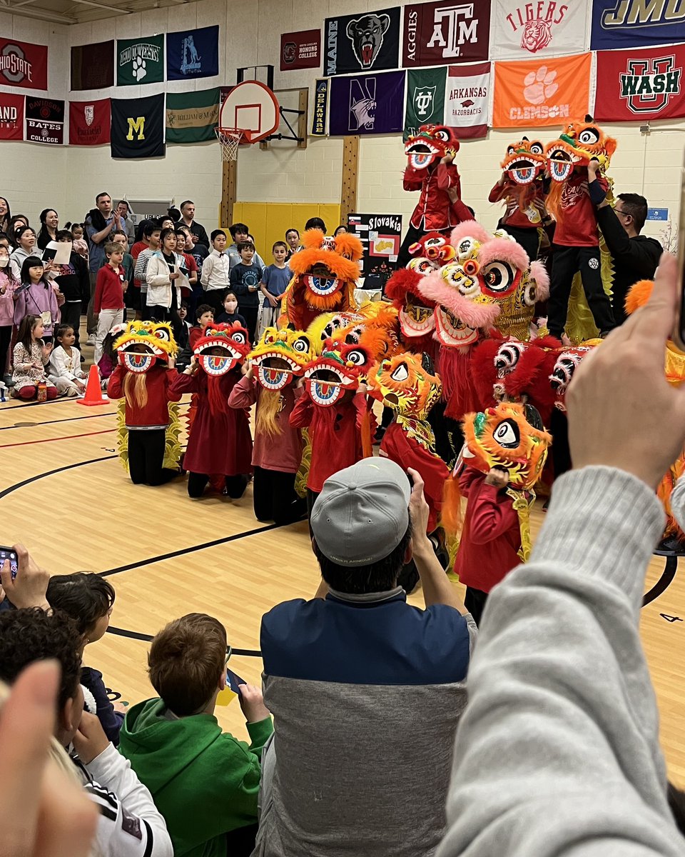 Hay3rdGrade's tweet photo. We had a great time at Heritage Night! We loved learning about students’ cultures through the displays, performances, and food! https://t.co/z690ugkmB0