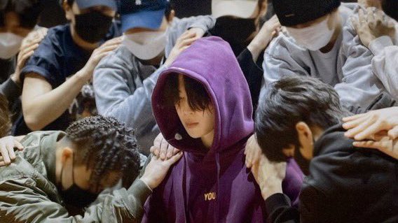 Iittlefairyjm's tweet photo. TODAY WE FOCUS ON JIMIN AND JIMIN ONLY https://t.co/DAyM28hlbO
