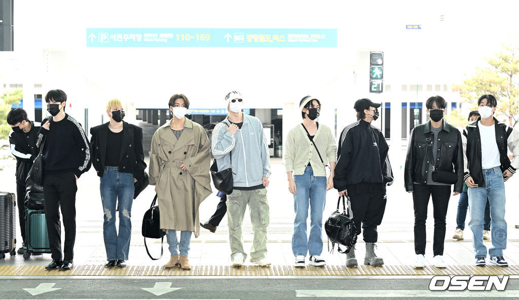 ATEEZUD's tweet photo. [ 230317 | 📷 PRESS ] ATEEZ heading to Thailand
.
#ATEEZ #에이티즈 @ATEEZofficial https://t.co/1boHzGAPyo