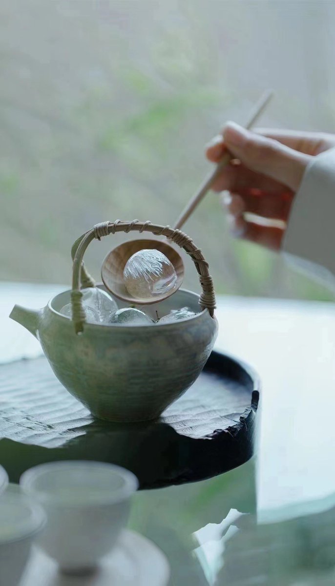 morimatea's tweet photo. A cup of refreshing and flavorful Mingqian green tea is the best work companion and leisure drink.
.
.
.
#springtea #newharvest #earlyspring #mingqian #mengdingganlu #montgomery #nectartea #greentea #freshtea #coolbrew #refreshing #cozytime #newtea #springbouquet #morimatea https://t.co/jQRuQ8h4Yd