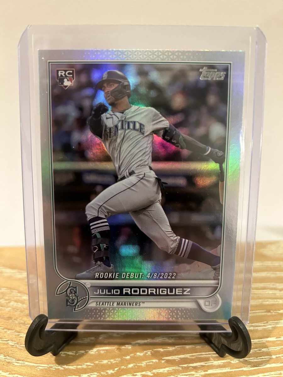 Caustin0407's tweet photo. @LAcarddude Julio Rodriguez 2022 Topps Update #US97 Rainbow Foil Rookie Debut RC Mariners
$30.00 https://t.co/lCP51uHlJ3