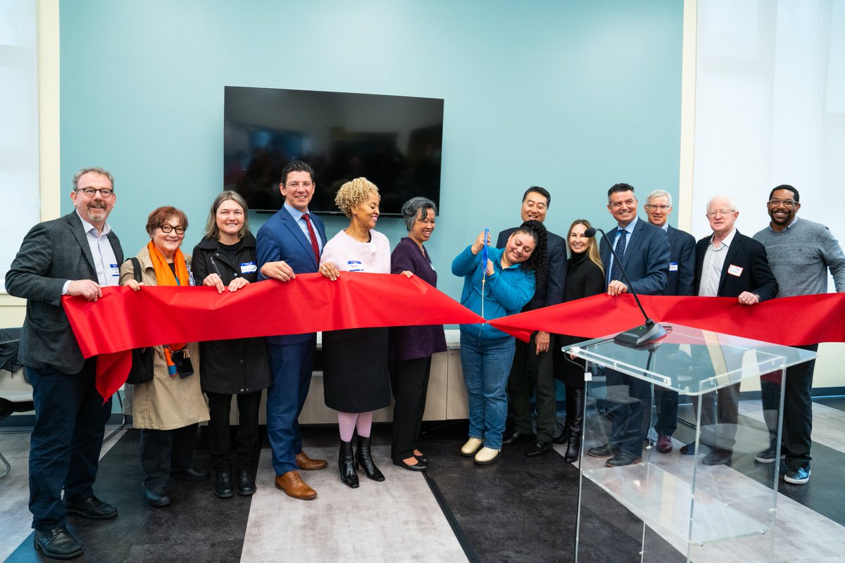 CA State Treasurer tweet media