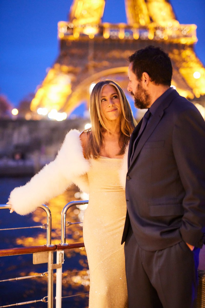 aniston_br's tweet photo. Jennifer Aniston e Adam Sandler em Paris 🤍 https://t.co/LIzY09zwlM