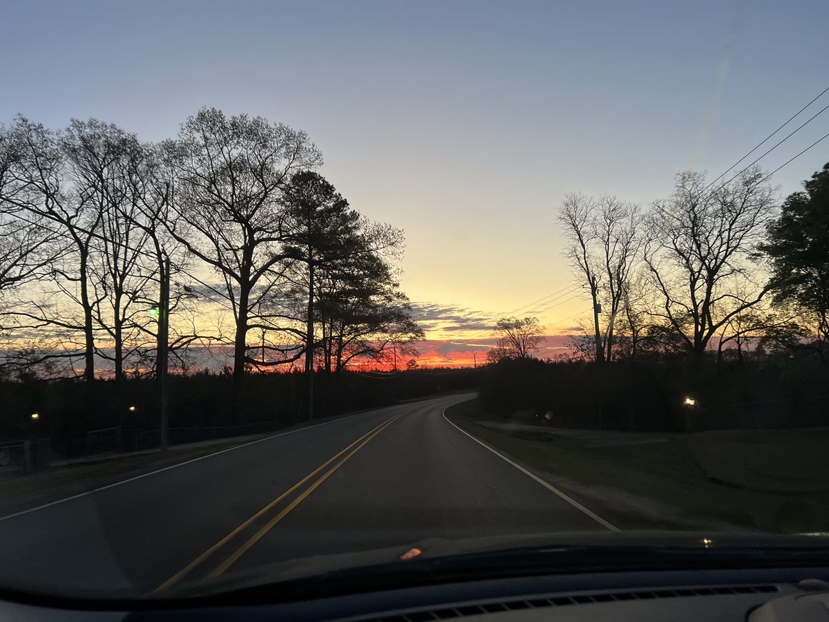 Mekayjs's tweet image. Sunrise, sunset. 12 hour work days are for the birds! I am one tired library lady.