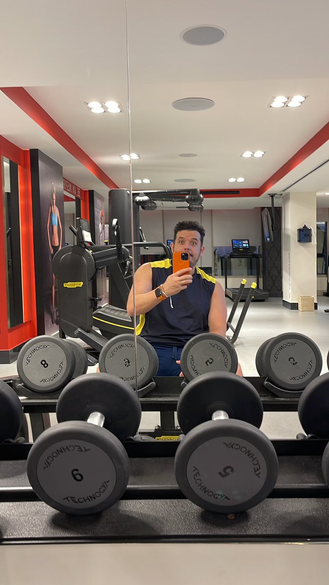 Julio tweet media