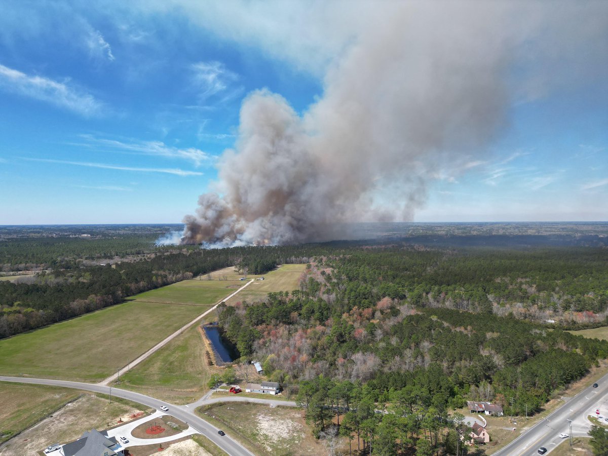 EdPiotrowski's tweet photo. Drone photo of the controlled burn near Loris earlier today. 📸 Logan Smith. #scwx #ncwx https://t.co/72pBxvzYSo