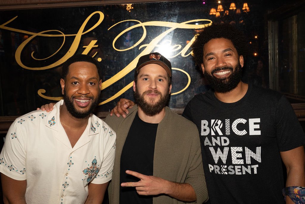 devonwerkharder's tweet photo. Survivor fan dreams getting to go to a watch party. Thanks @giangyhai @BriceIzyah @wendellholland @jpbrennan93 and good luck to @cottom_42 and my survivor crush @thelaurenharpe 🙌 https://t.co/YVbNDktROO