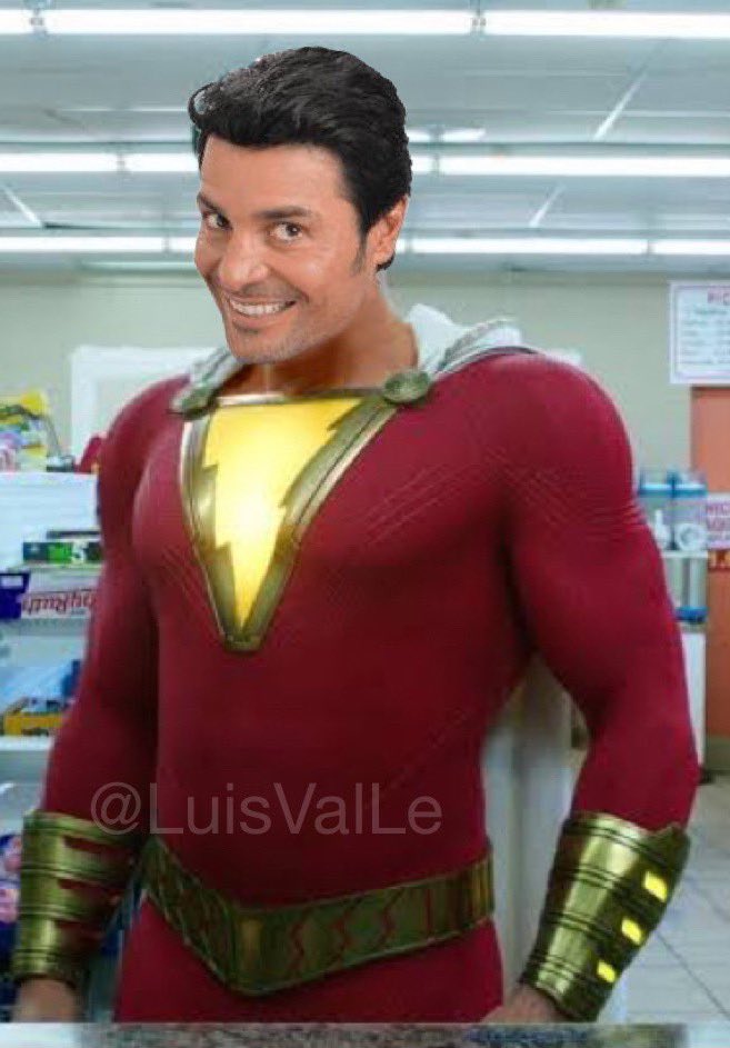 LuisValLe_A's tweet photo. Mientras tanto en Cinépolis… 🤣 https://t.co/SCA8YOhL9e
