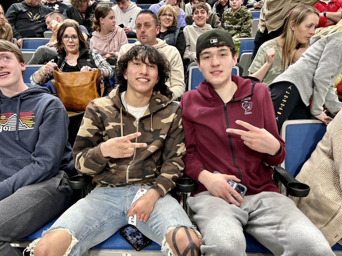 JeffRoberts__'s tweet photo. We’ve got a couple former @NDHSAA stars sitting courtside for Central Cass/Warwick…

The 2021 and 2022 Mr. Basketball award-winners, @Jesse5White and @TreysenE! https://t.co/itZCkYXmWr