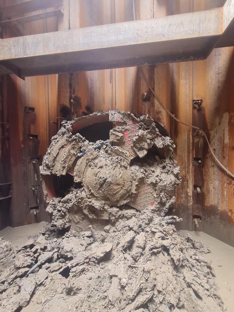 RECSA_MX's tweet photo. Las tuneladoras (Guadalupe y Monserrate) terminaron sus tramos respectivos. A la fecha se han hincado 6,803 ml de un total de 8,629 ml. Se tiene un avance del 78% en el Proyecto #Tibitoc, #Bogotá, #Colombia. https://t.co/0c2Jau7fGe