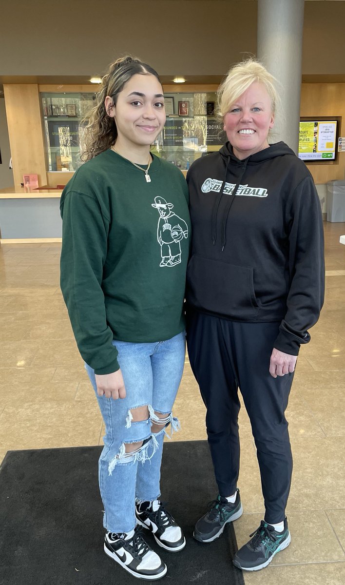 Great visit today <a href="/DVUwbb/">DelVal Women’s Basketball</a> thank you coach HOGAN 💙