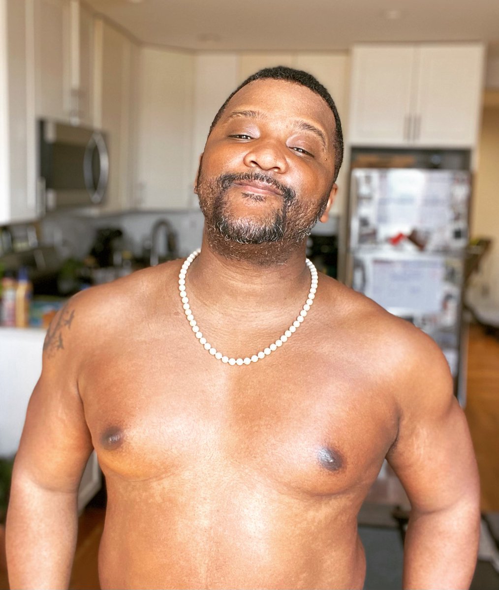 profblogan's tweet photo. Been a long week. #gay #gaydad #gaymen #gaybeard #🌈 #gaytwitter #gaypride https://t.co/OGxLIofd8Q