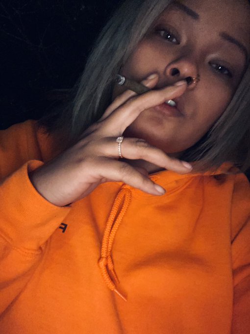 doing what i do best, smoking the weed you paid for ✨   findom | weedsub | domme | finD  420goddess |<a href="/tag/footfetish"class="tags"><span>#footfetish</span></a><a href="/tag/socks"class="tags"><span>#socks</span></a><a href="/tag/soles"class="tags"><span>#soles</span></a><a href="/tag/smellyfeet"class="tags"><span>#smellyfeet</span></a><a href="/tag/sellingcontent"class="tags"><span>#sellingcontent</span></a>