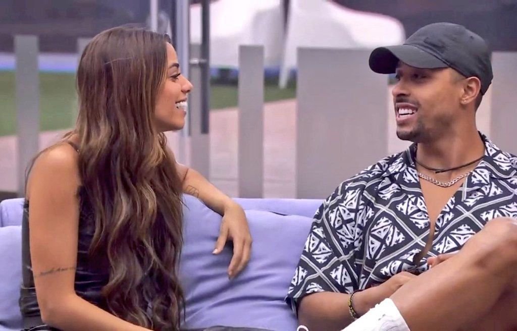 mica_benzin's tweet photo. Amando essa amizade aqui.
Então já sou Fica Madisson e Fica José ❤
#LCDF3 #TeamKey #TeamMadisson #TeamJosé https://t.co/S9R6uwTIar
