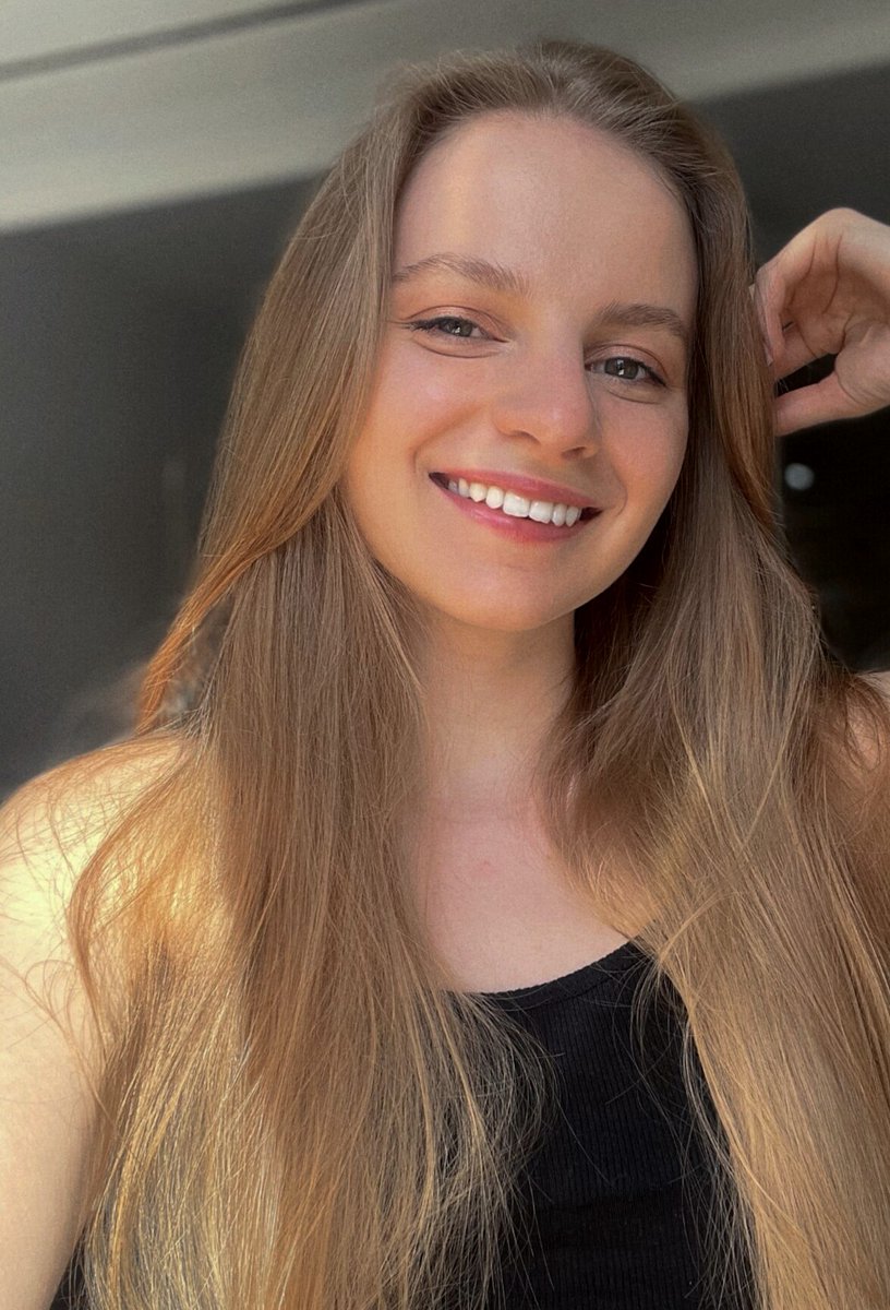 CaseyshyCutie's tweet photo. Am I cute enough? Follow the link in my BIO to see more spicy content 🔥
#onlyfans_girl #onlyfansFree #Only18 #onlyfanspfomo #spicycontent #freeonlyfans #girlsonly #onlyfansbabe  #onlyfans https://t.co/dlwwW7J2pC