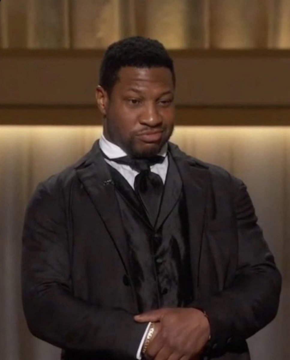 ChefPilarOmega's tweet photo. Chris hearing that the elimination challenge is Fish & Chipโs #Nexlevelchef @chefzaddy3000 https://t.co/ulZNuzxBnh
