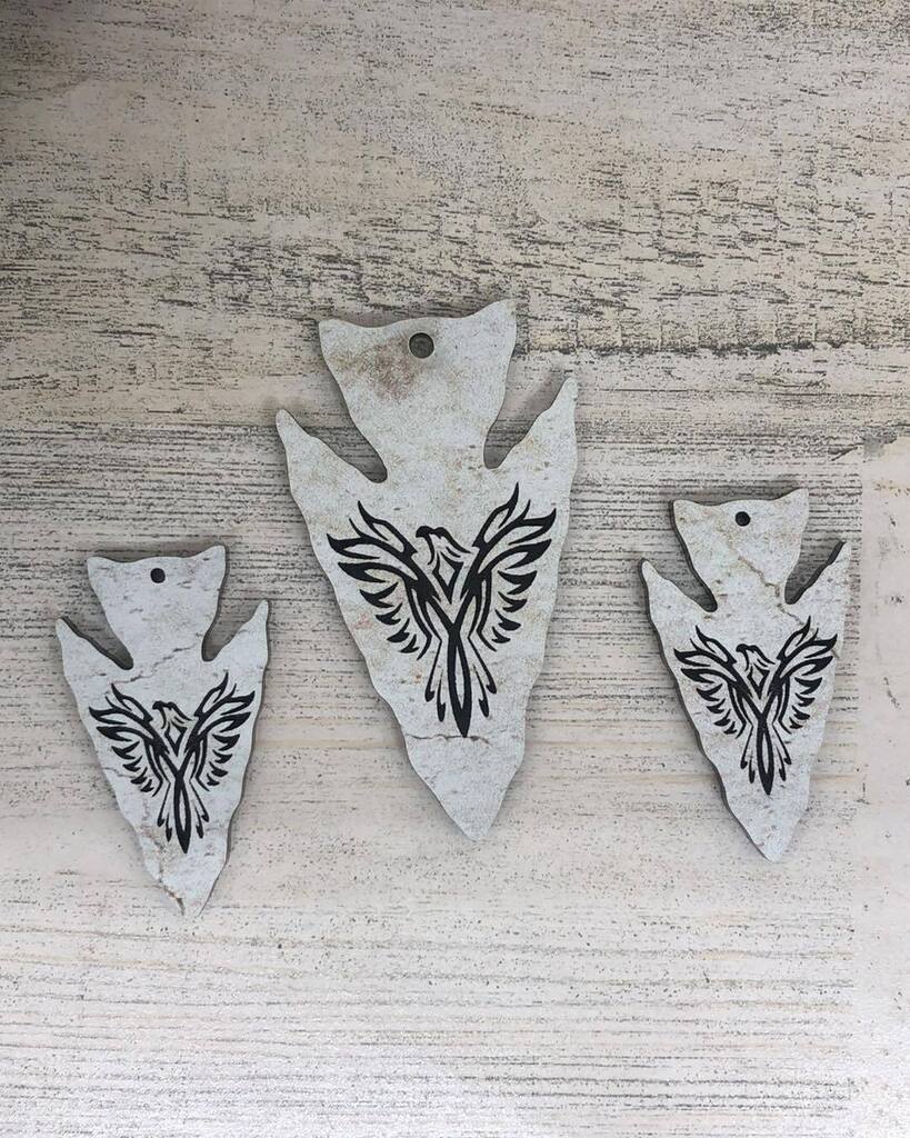 kabs_korner's tweet photo. Arrowhead necklace and earrings coming soon.  #kabskornercustoms  #whiteststationmercantile #palletplacellc https://t.co/DNBQY8xbYw https://t.co/VobjsyEKFA