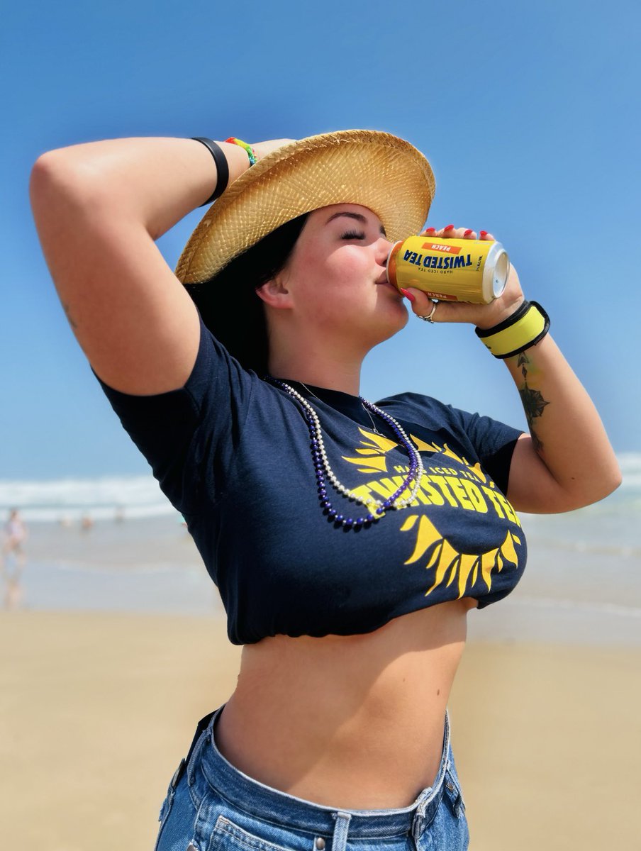 nik_otine's tweet photo. It’s a bad night to be a Twisted Tea☀️🌴 #spisb23 #padrage #twea #keepittwisted https://t.co/8dQPqhNBlj