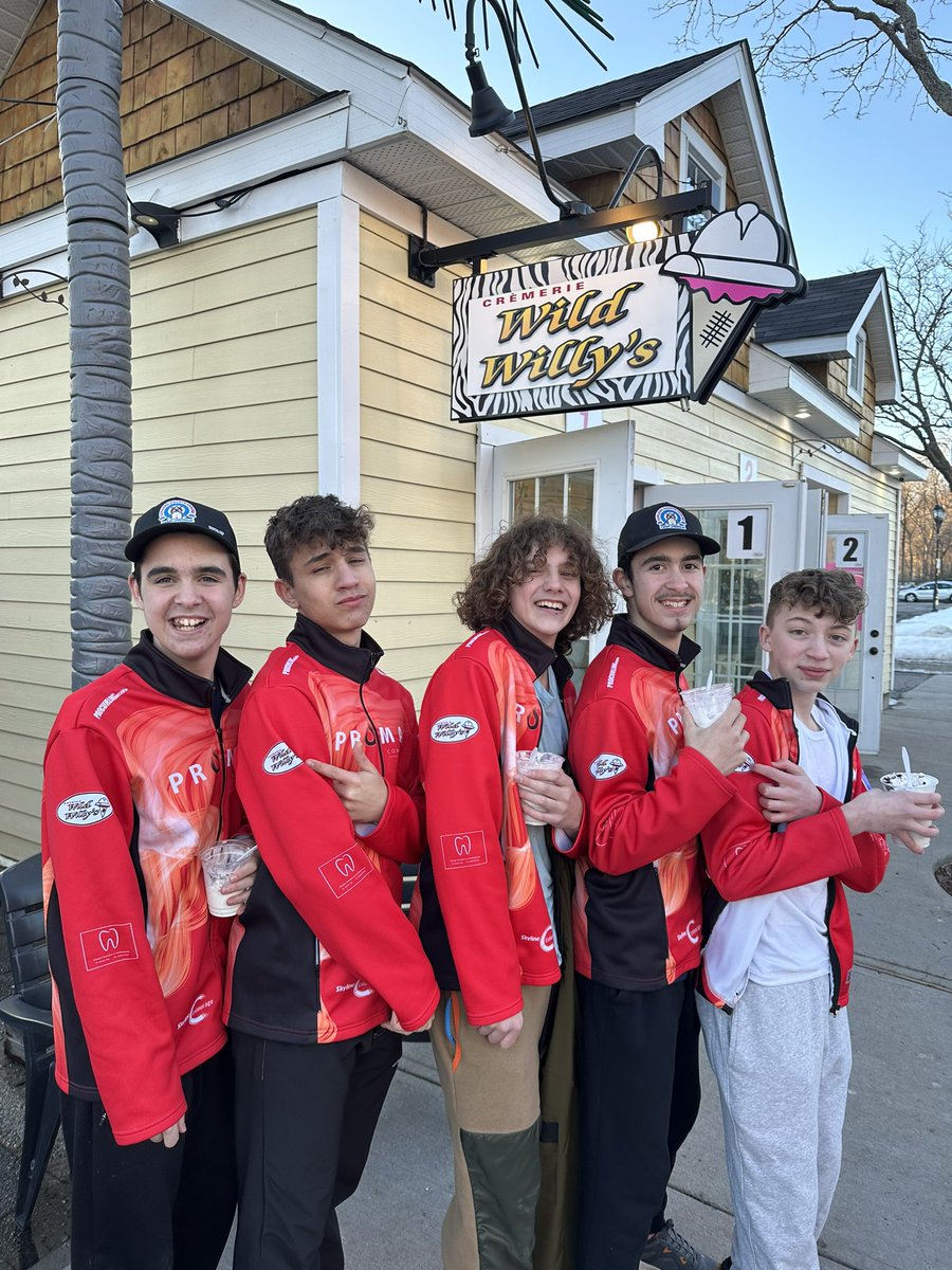 How do you celebrate winning Jeux du Québec??  With your favorite ice cream, Wild Willy’s, of course!!

Thank you for helping us reach our goals!

#U18Curling #BringTheFire #GoLSL #RDL2022 #JDQ2022 #atteinstonbut
