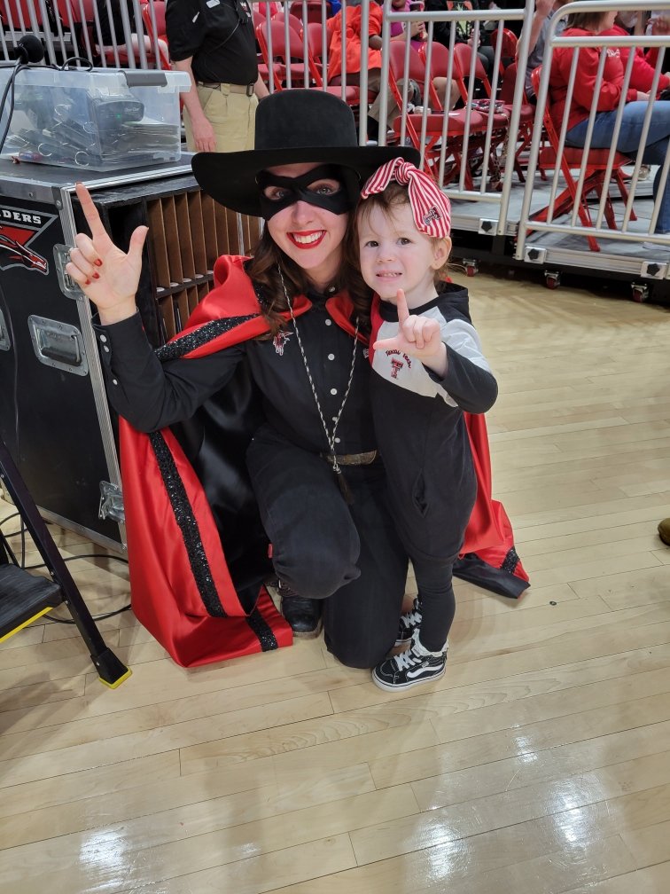 kk_rob's tweet photo. Congrats @LadyRaiderWBB!!! We had a blast cheering you on!! Shout out to @ttucheer and @ttu_maskedrider for the hugs and pics!! #WreckEm 👆🖤❤️ https://t.co/k165HoBxyl