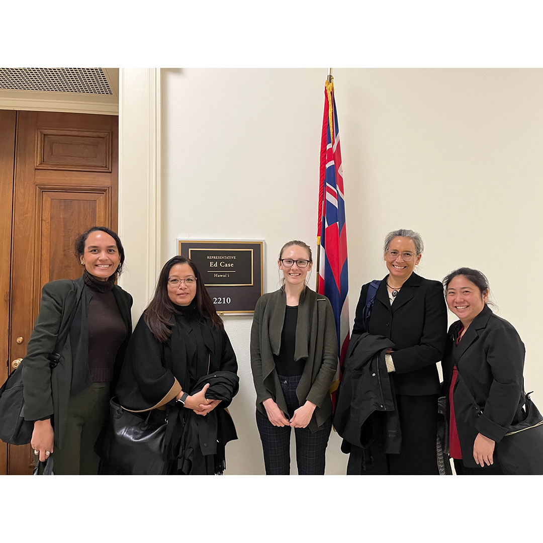 PIDP_EWC's tweet photo. Dr. Mary Hattori, #PIDP Director, and staff are in Washington, DC to prepare for the #RPIL fellowship program. This US-funded Pacific leadership program will include travel to Hawaii and DC. Mahalo to Chibi and the staff of @RepEdCase, @RepJillTokuda, and @brianschatz! https://t.co/LnMxdf77Jq