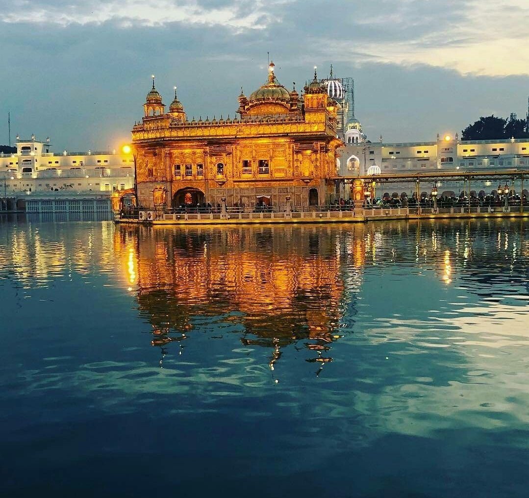 laddi_matorda's tweet photo. ਚੋਆ ਚੰਦਨੁ ਮਰਦਨ ਅੰਗਾ ॥ 
ਸੋ ਤਨੁ ਜਲੈ ਕਾਠ ਕੈ ਸੰਗਾ ॥੩॥ https://t.co/dd5hy93T2D
