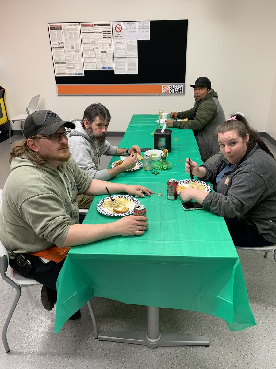 Dora Blow tweet media